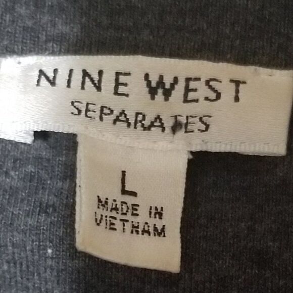 Nine West Embellished Gray Shirt 3/4 Sleeve Top - Picture 3 of 4